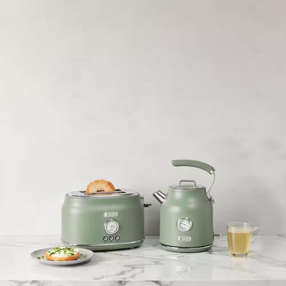 Dorset 900-Watt 2-Slice Wide Slot Cedar Green Retro Toaster with Removable Crumb Tray and Adjustable Settings